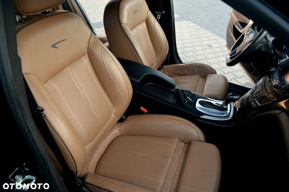 Opel Insignia - 26