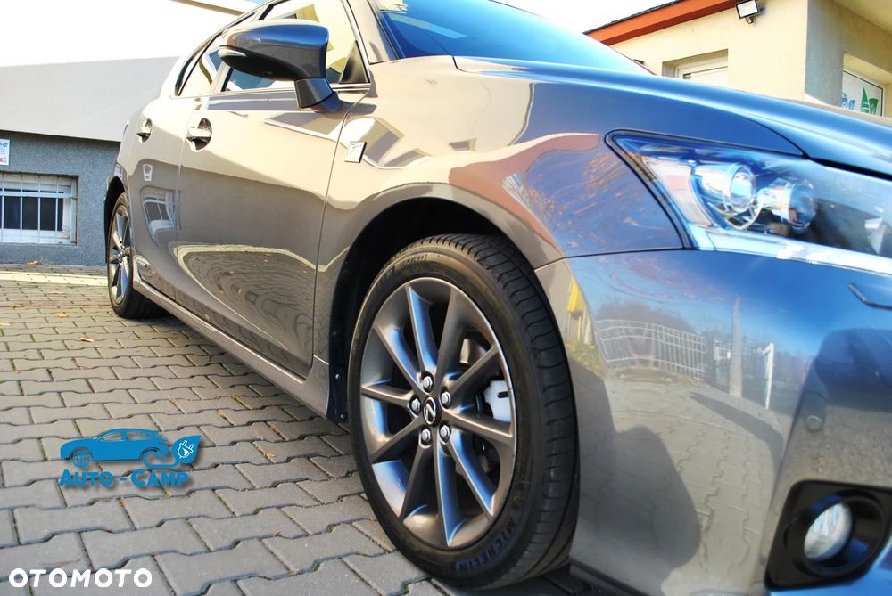 Lexus CT 200h F Sport - 34