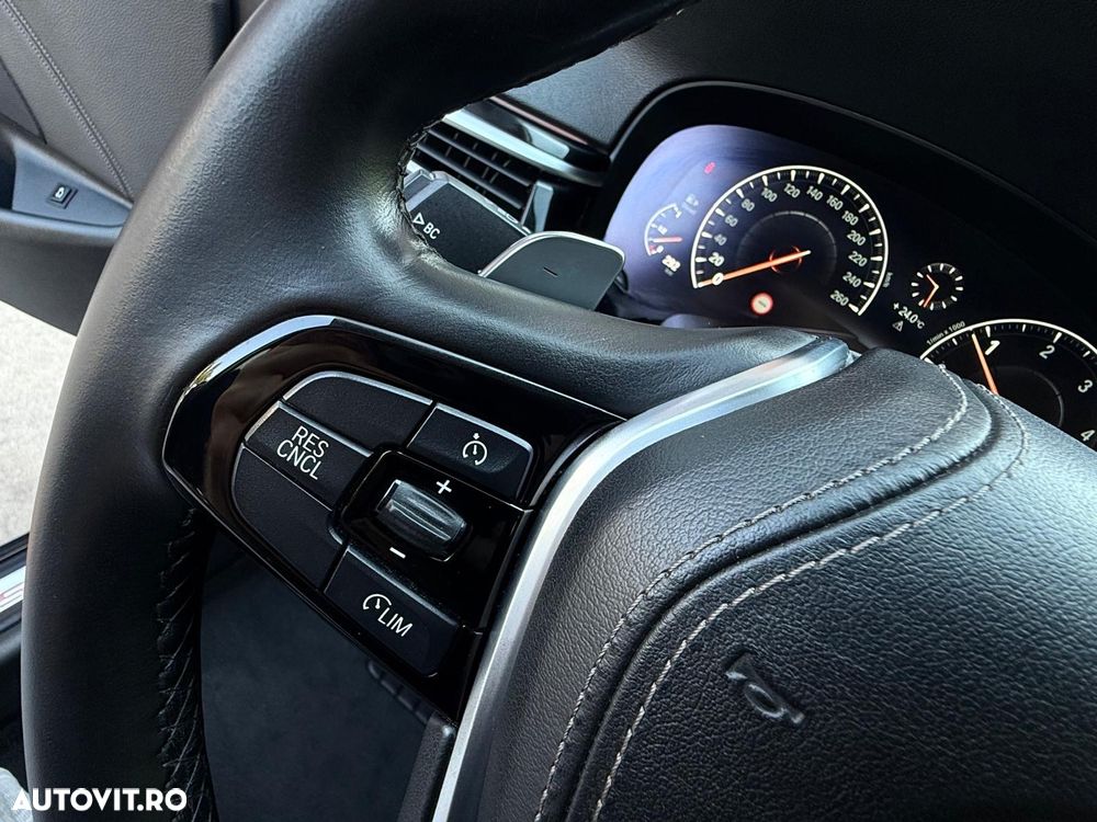 BMW Seria 5 520d AT - 18
