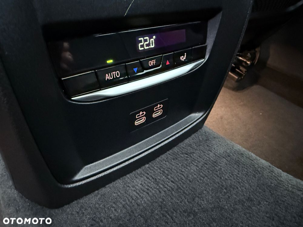 BMW Seria 3 320d Edition M Sport Shadow - 24