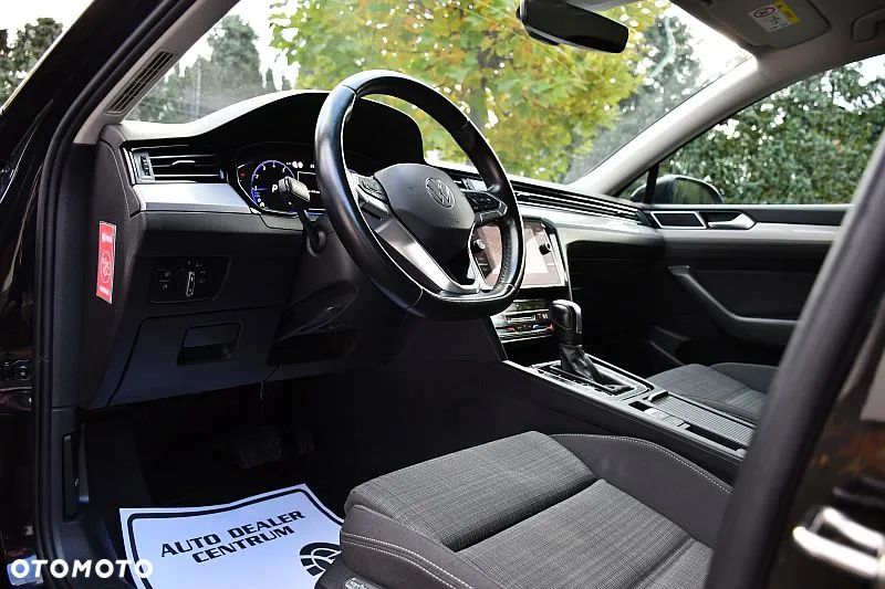 Volkswagen Passat Variant 1.5 TSI OPF DSG Highline - 9