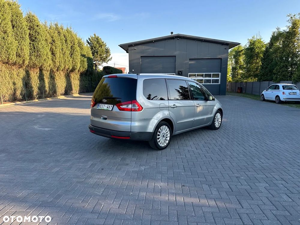 Ford Galaxy 2.0 TDCi Ambiente - 8