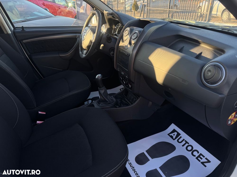 Dacia Duster 1.6 16V 105 4x2 Laureate - 10