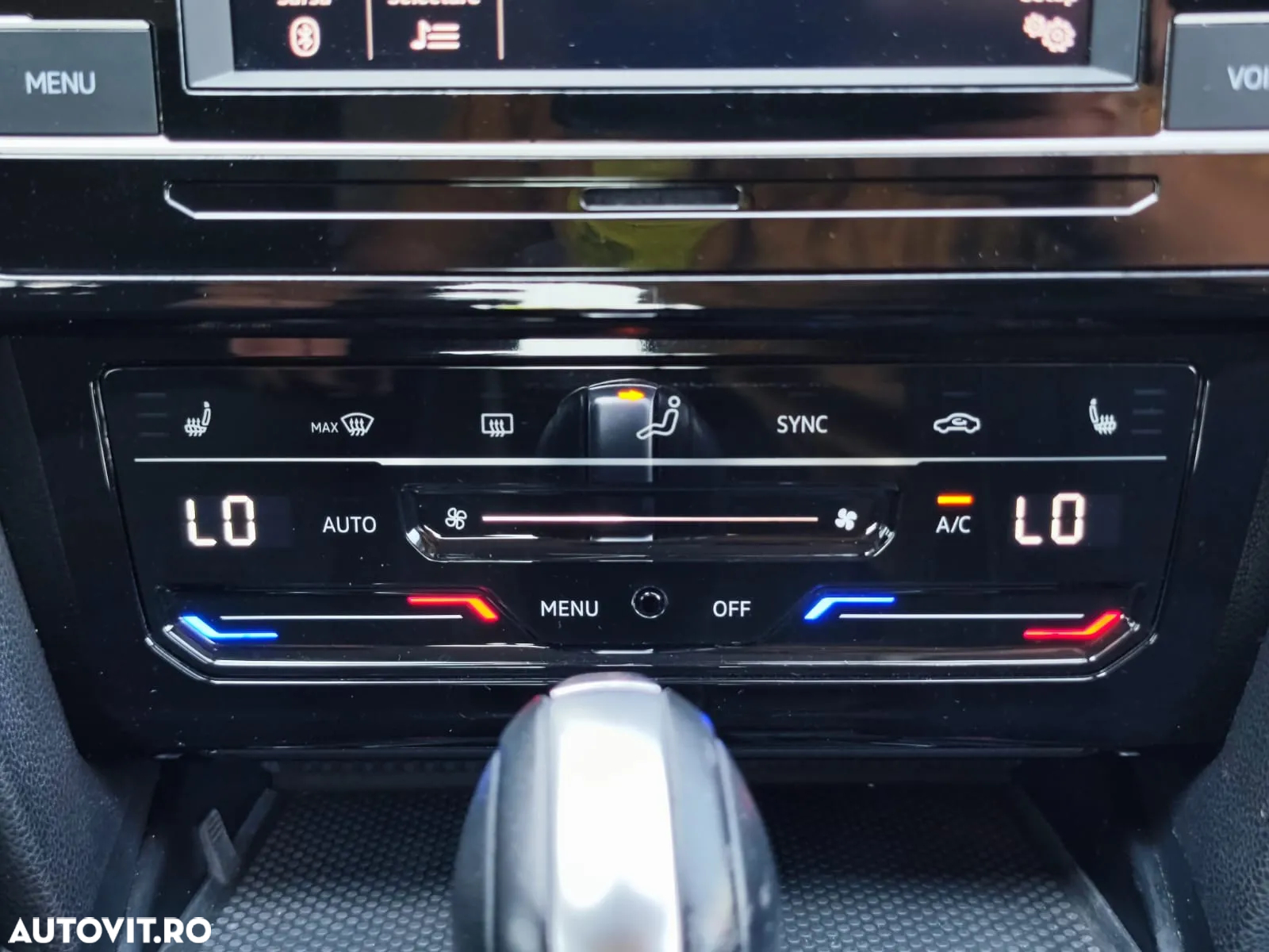 Volkswagen Passat - 24
