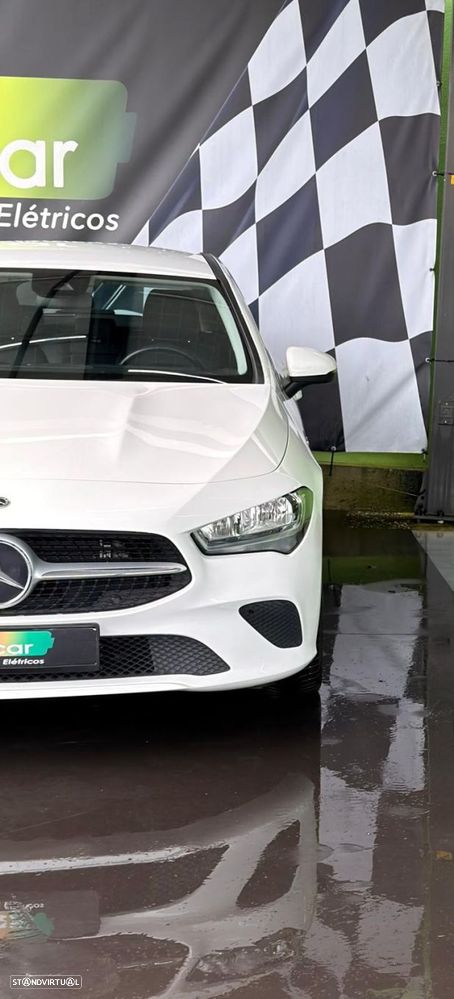 Mercedes-Benz CLA 250 - 4