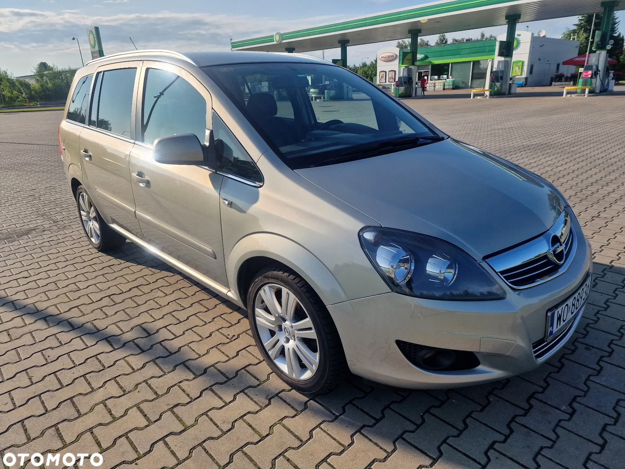 Opel Zafira 1.6 Cosmo - 3