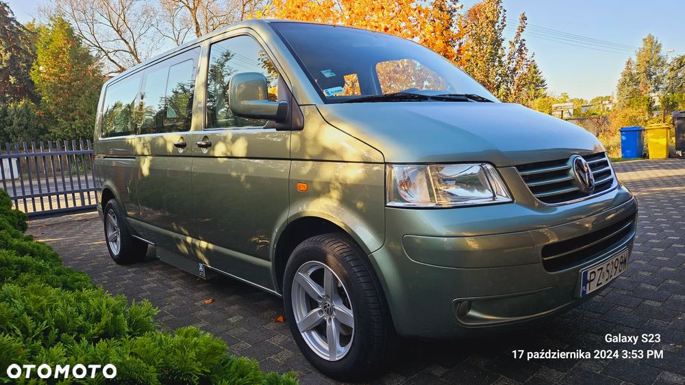 Volkswagen Caravelle - 4