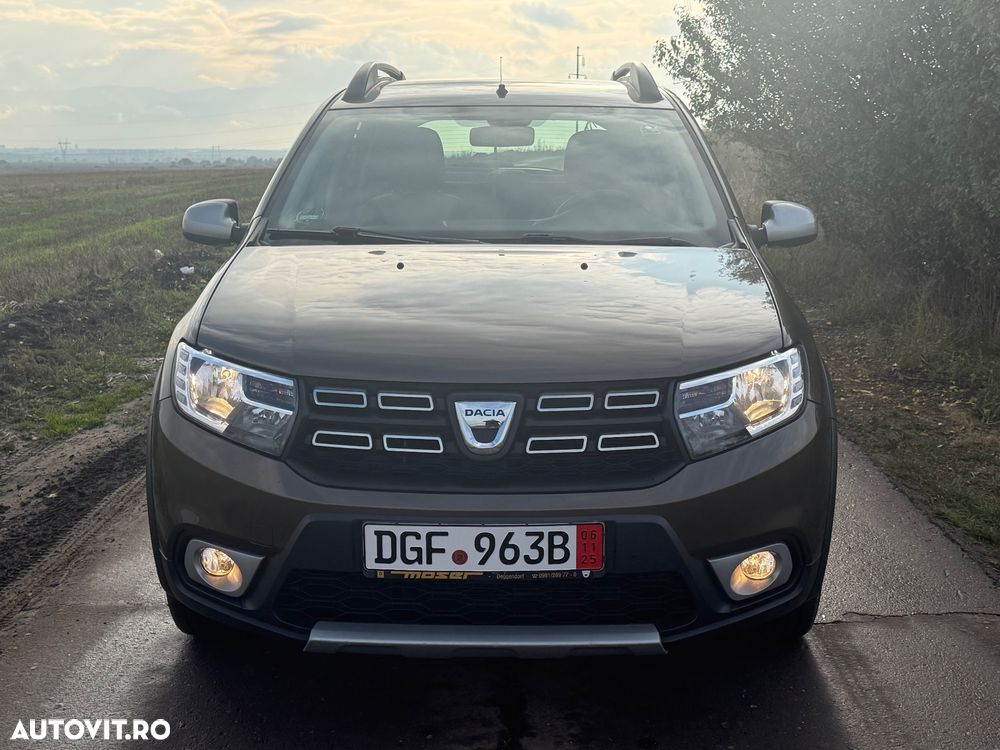 Dacia Sandero Stepway TCe 90 (S&S) Celebration - 2