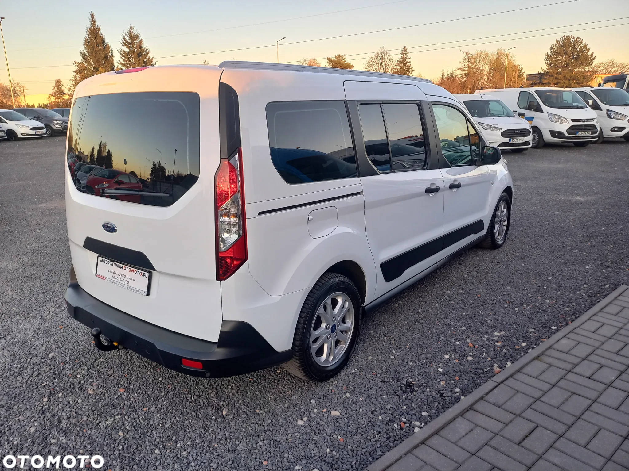 Ford Tourneo Connect - 6