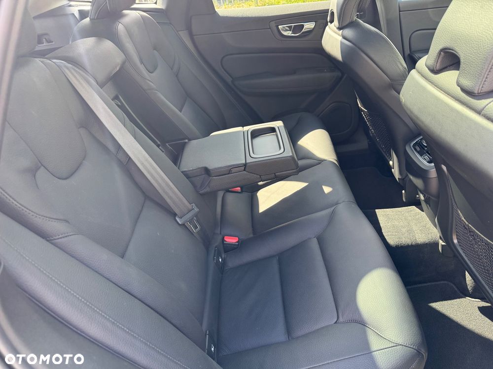 Volvo XC 60 B4 D Inscription - 35