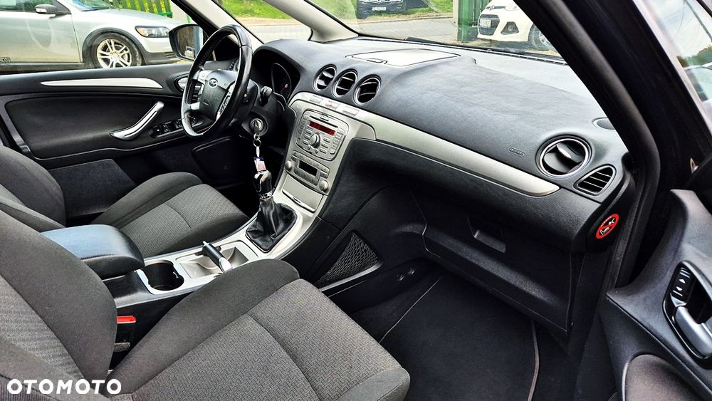 Ford S-Max 2.0 Titanium - 38