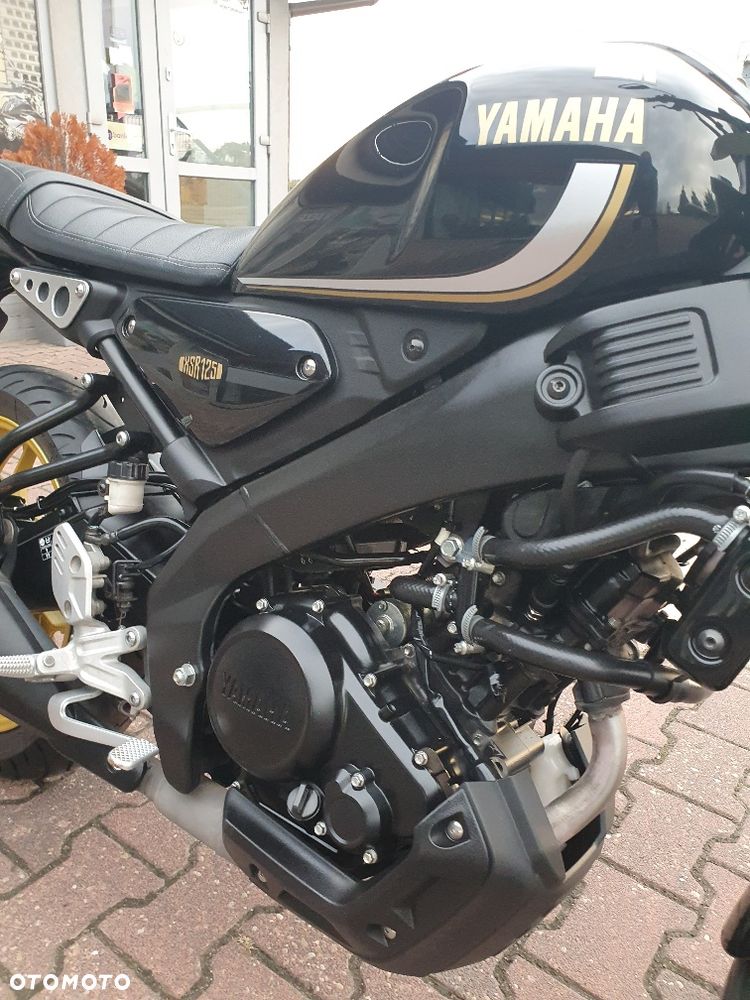 Yamaha XSR - 24