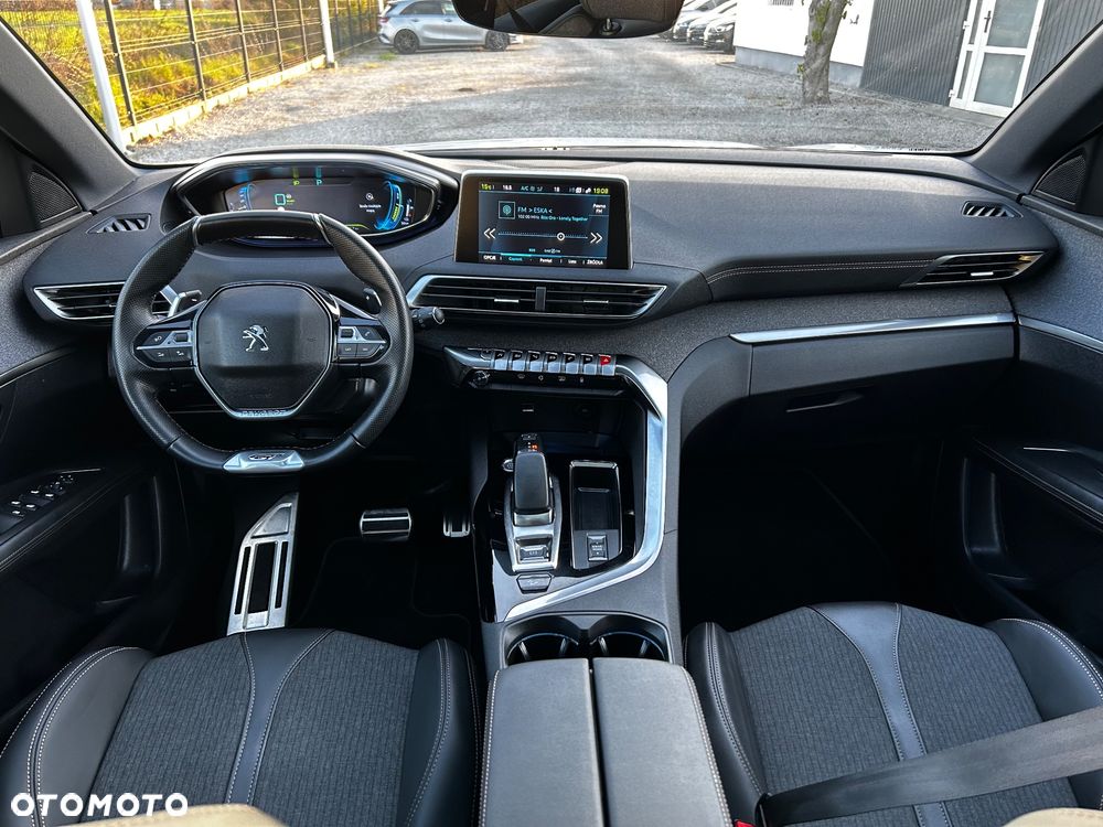 Peugeot 3008 1.6 PureTech HYbrid4 GT Line S&S EAT8 - 14