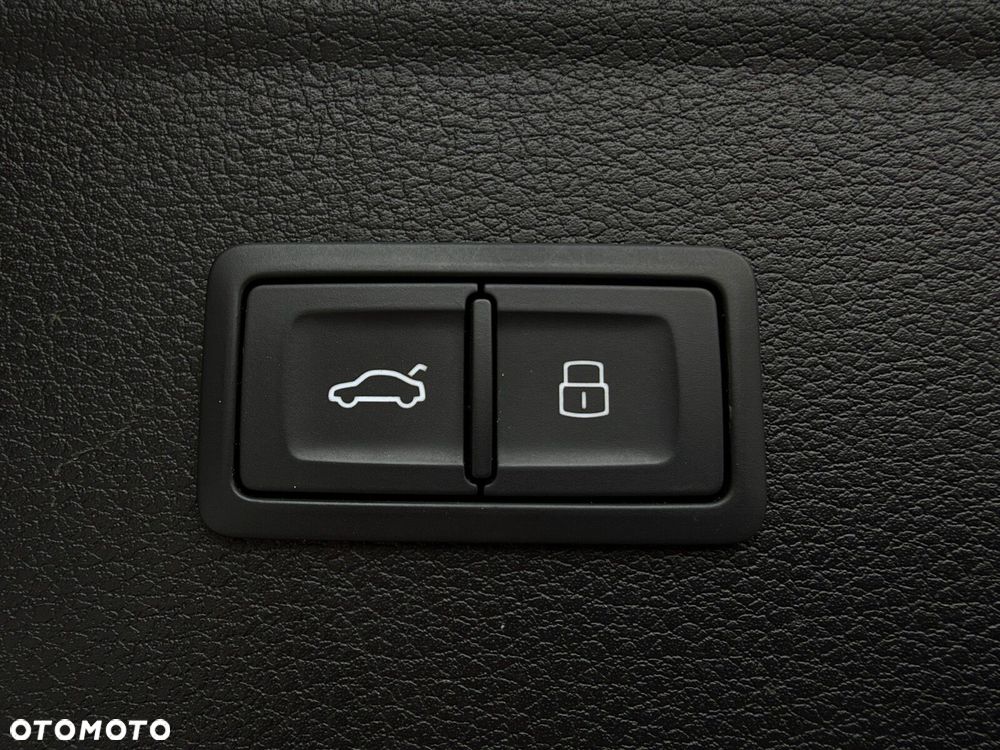 Audi Q5 40 TFSI mHEV Quattro S Line S tronic - 36