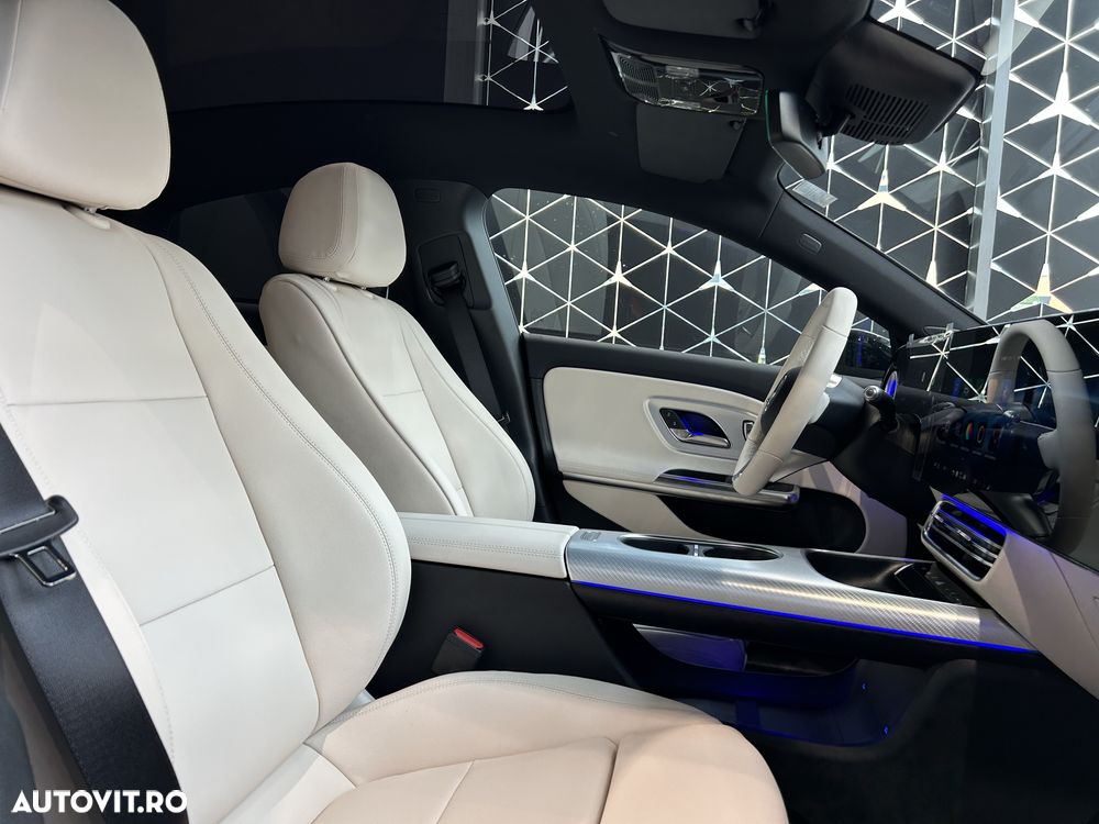 Mercedes-Benz CLA 220 - 12
