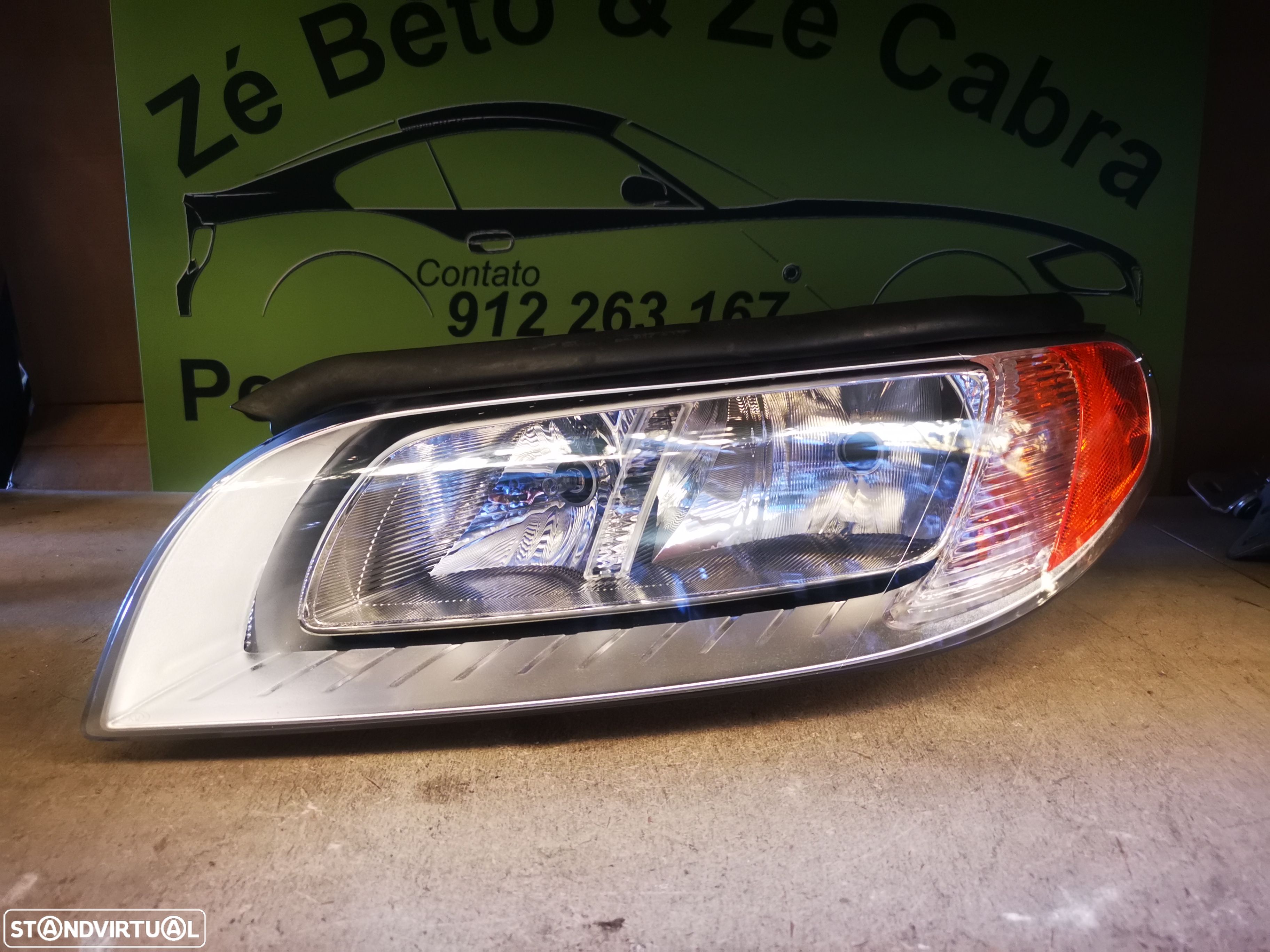 VOLVO S80 / V70 / XC70 FAROL ESQUERDO - FF514 - 1