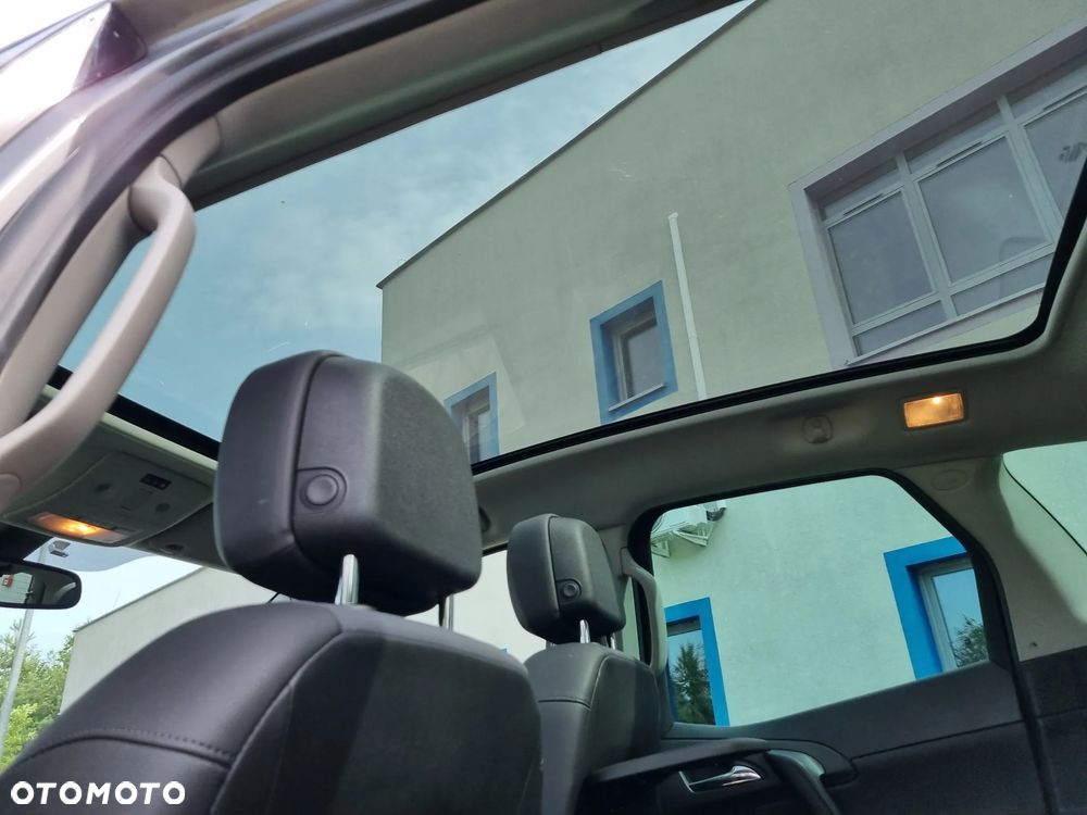 Opel Meriva 1.4 T Cosmo S&S - 23