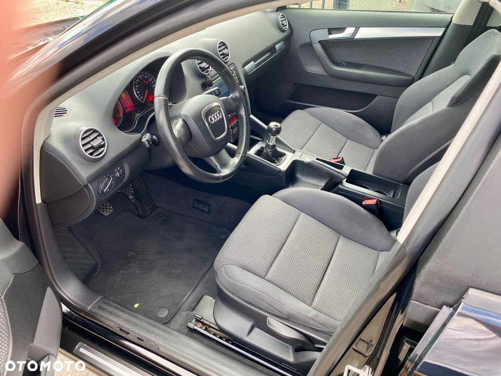 Audi A3 Sportback - 6
