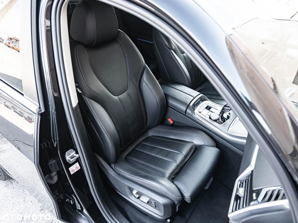 BMW X5 xDrive25d Sport-Aut - 23