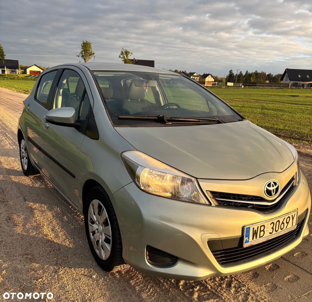 Toyota Yaris 1.33 Luna - 4