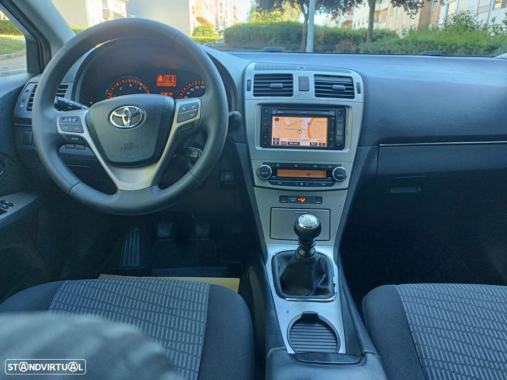 Toyota Avensis SD 2.0 D-4D Sol+GPS - 11