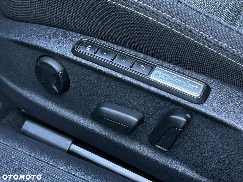 Volkswagen Passat 1.5 TSI EVO Business DSG - 35