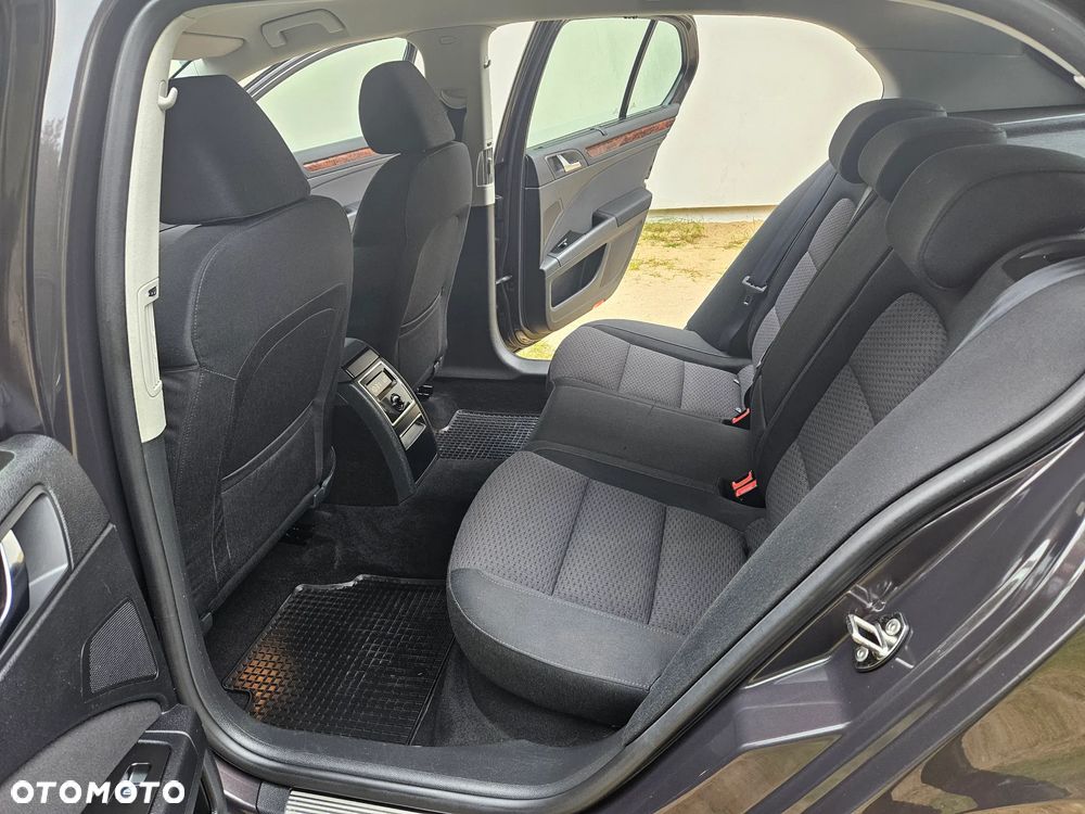 Skoda Superb 2.0 TDI 4x4 Elegance - 27