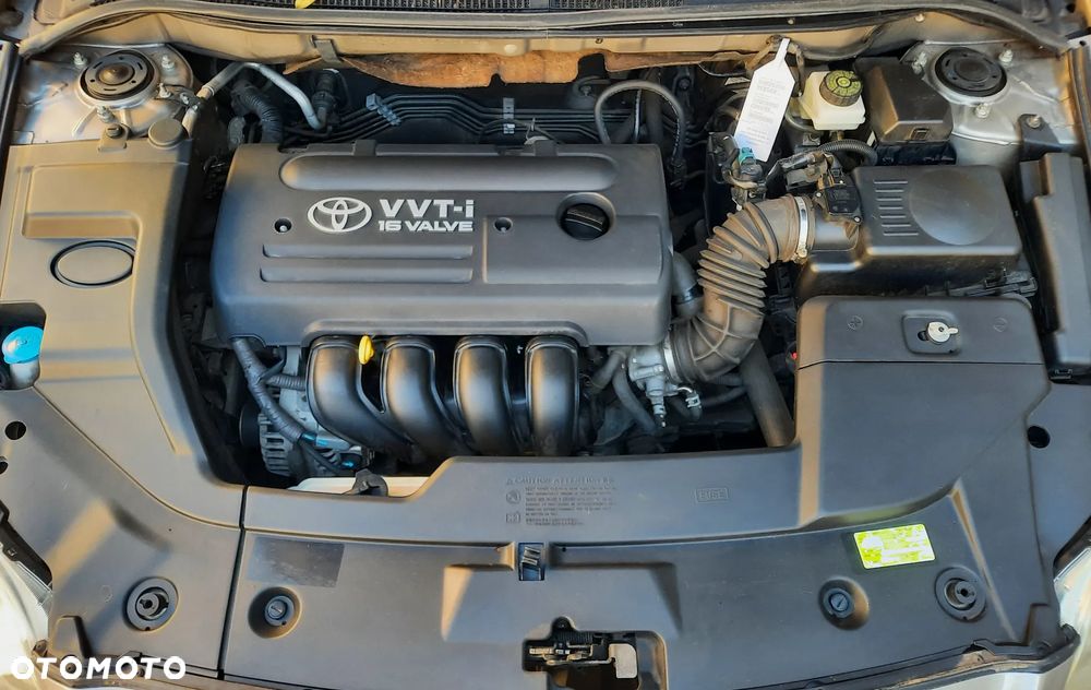 Toyota Avensis 1.8 VVT-i Combi Sol - 13