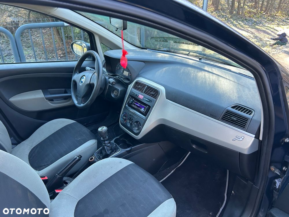 Fiat Grande Punto - 7