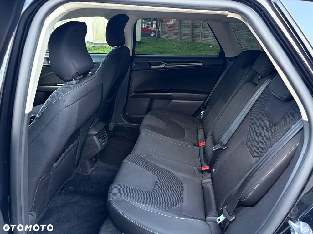 Ford Mondeo 2.0 Hybrid Titanium - 15