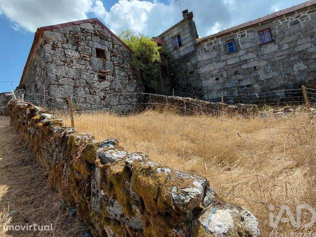 Casa / Villa em Castro Laboreiro e Lamas de Mouro de 201,00 m2 - Grande imagem: 5/24