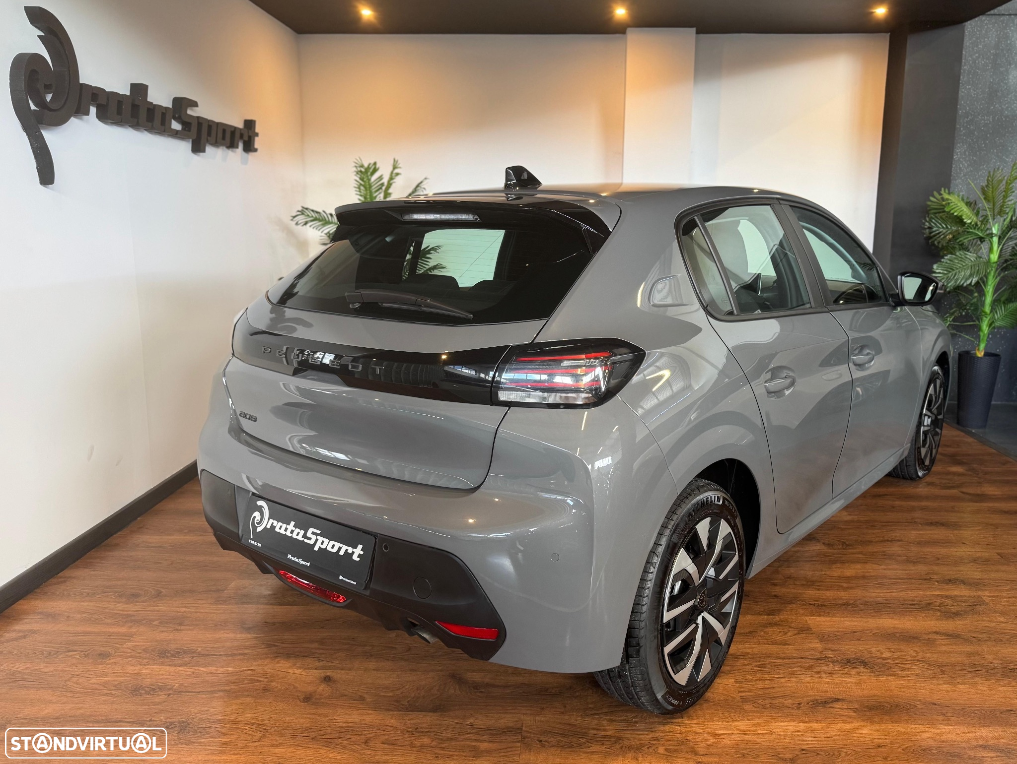 Peugeot 208 1.2 PureTech SE Style - 33