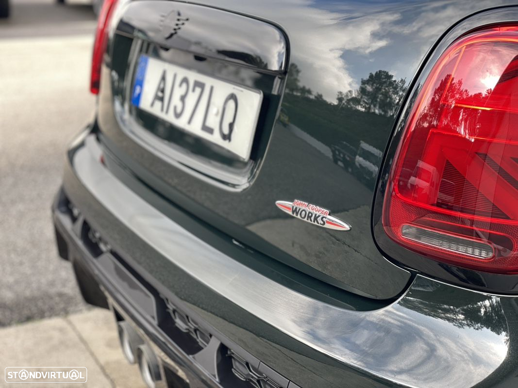 MINI Cabrio John Cooper Works Plus - 17