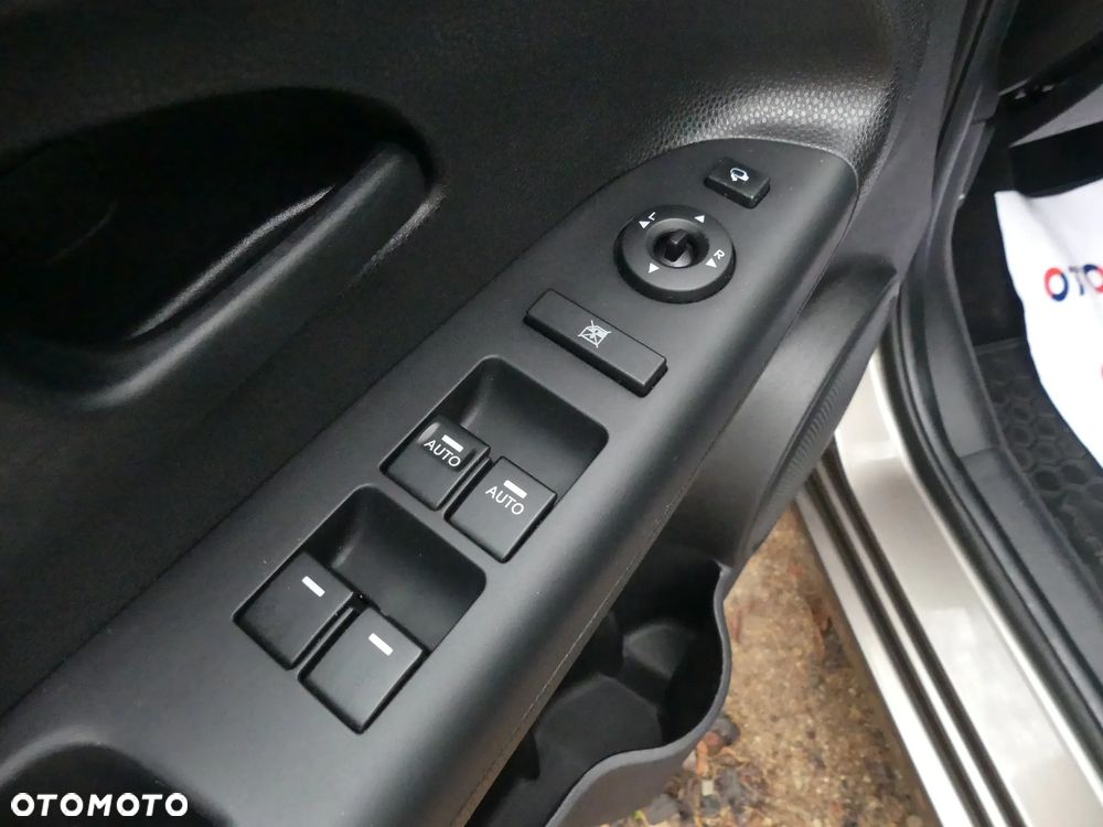 Kia Venga 1.4 CVVT Fifa World Cup Edition - 5