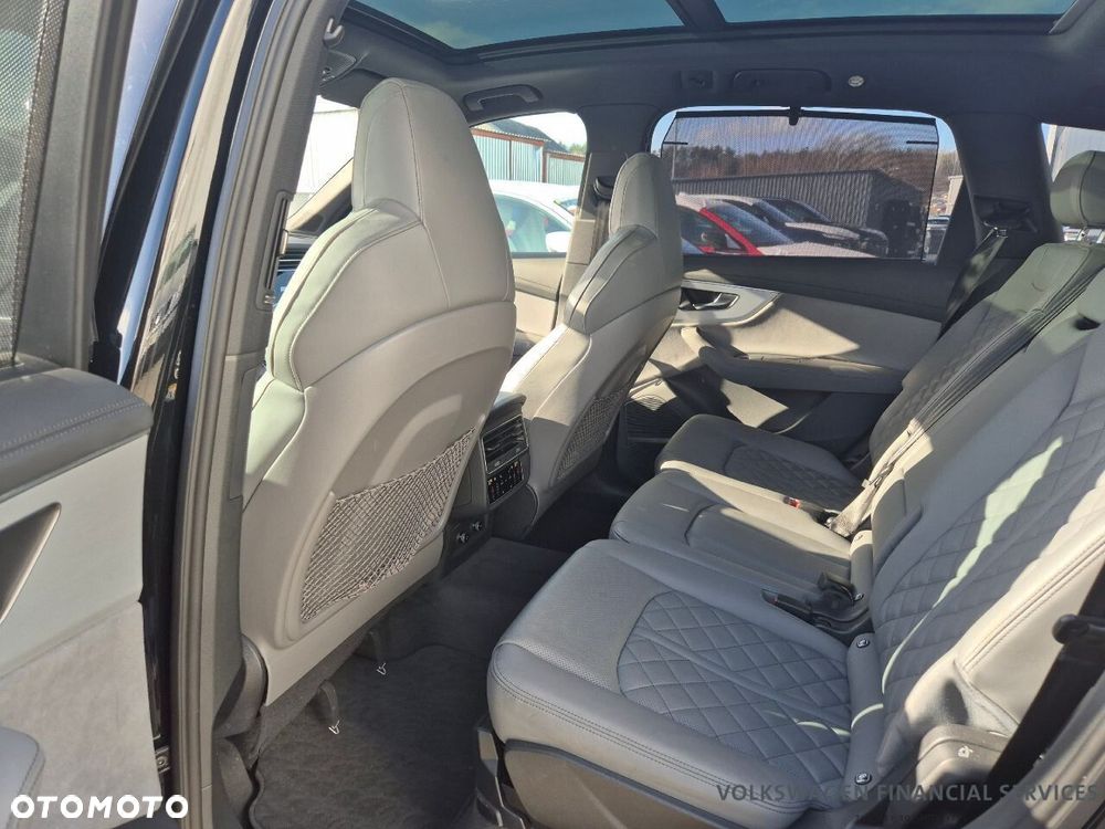 Audi Q7 - 12