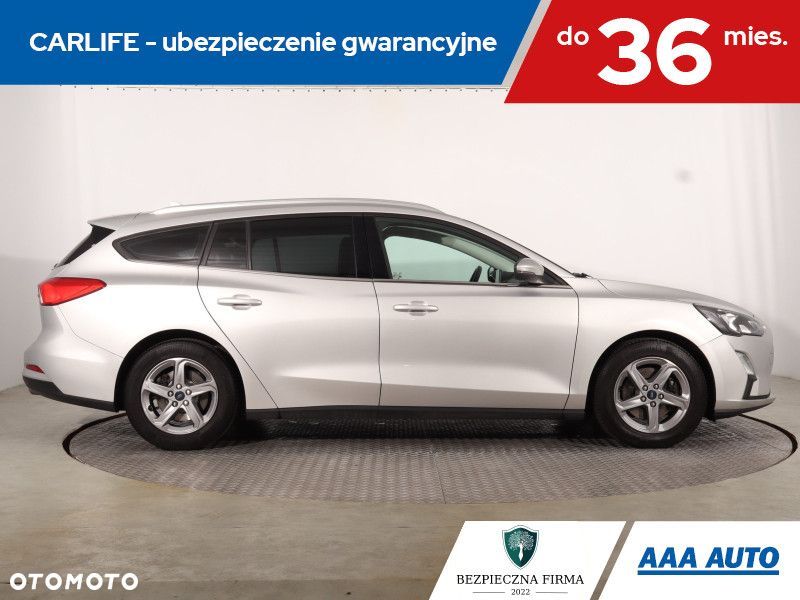 Ford Focus SW - 8
