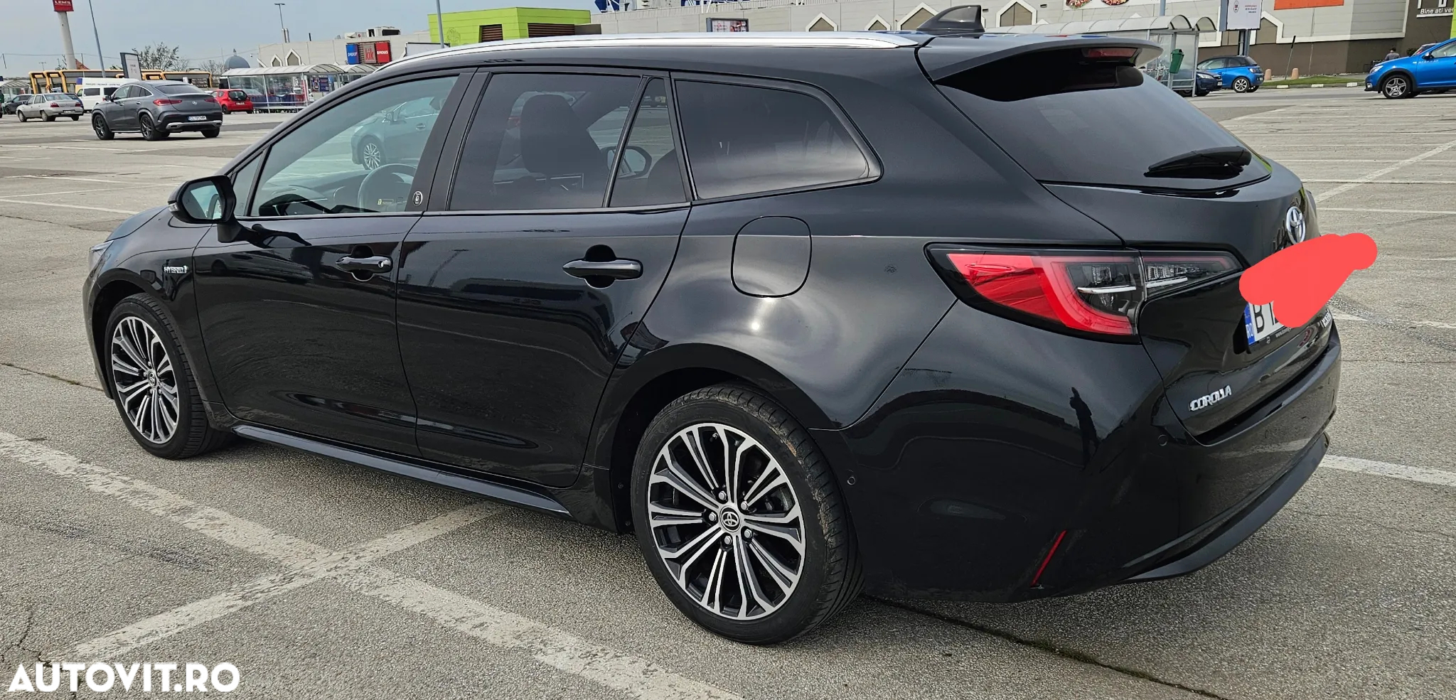 Toyota Corolla 1.8 Hybrid Team Deutschland - 4