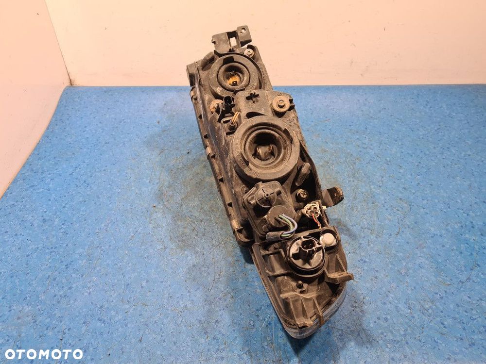 MITSUBISHI GALANT VIII LIFT REFLEKTOR PRAWY - 10