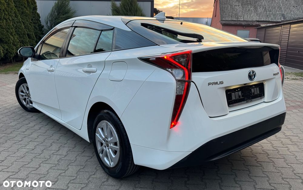 Toyota Prius Hybrid Comfort - 8