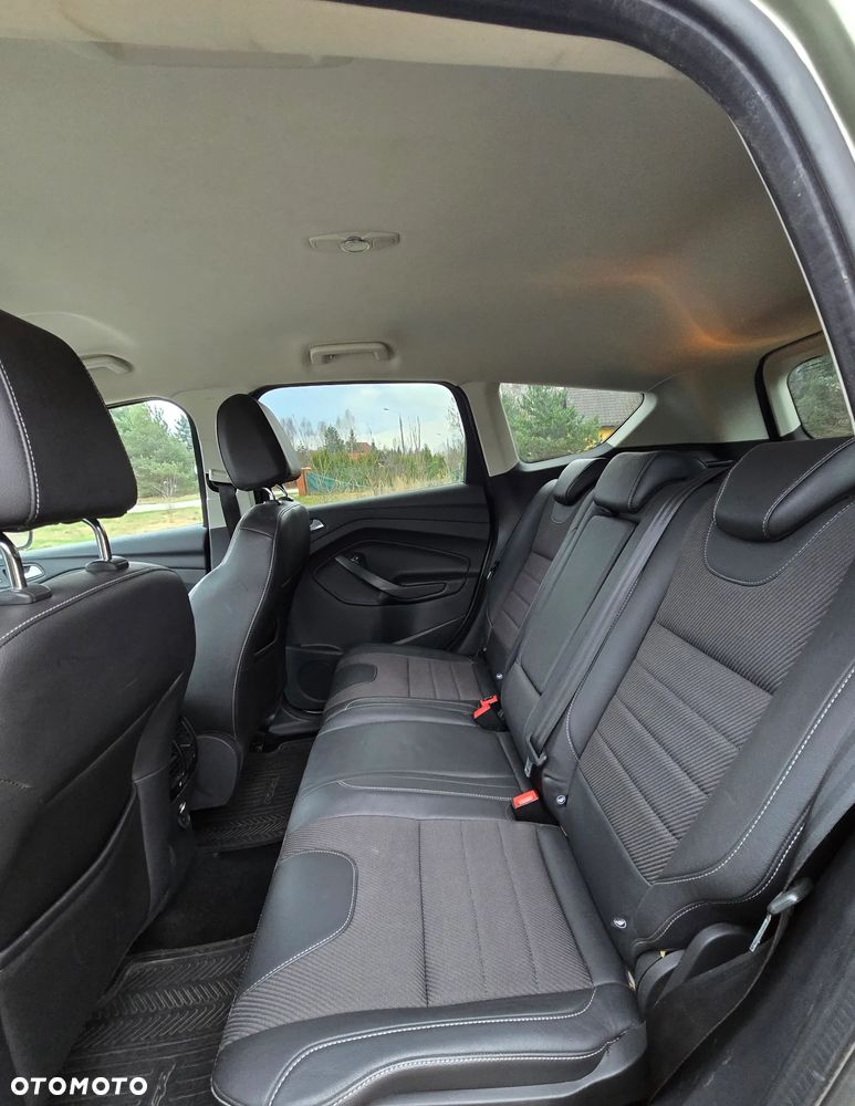 Ford Kuga 2.0 TDCi 4x4 Titanium - 13