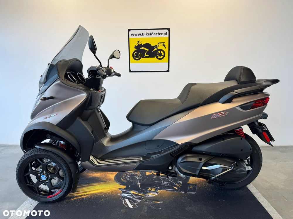 Piaggio MP-3 - 2