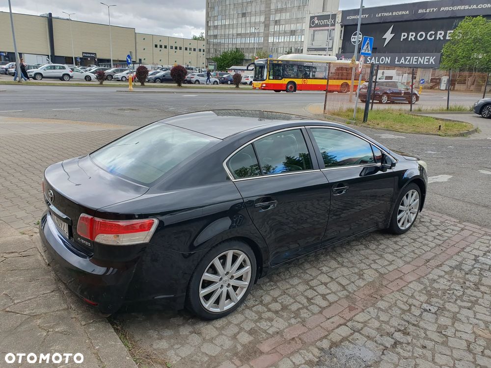Toyota Avensis 2.2 D-4D Prestige - 4
