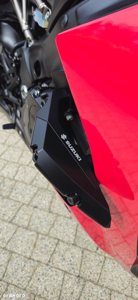 Suzuki GSX 1000 - 9