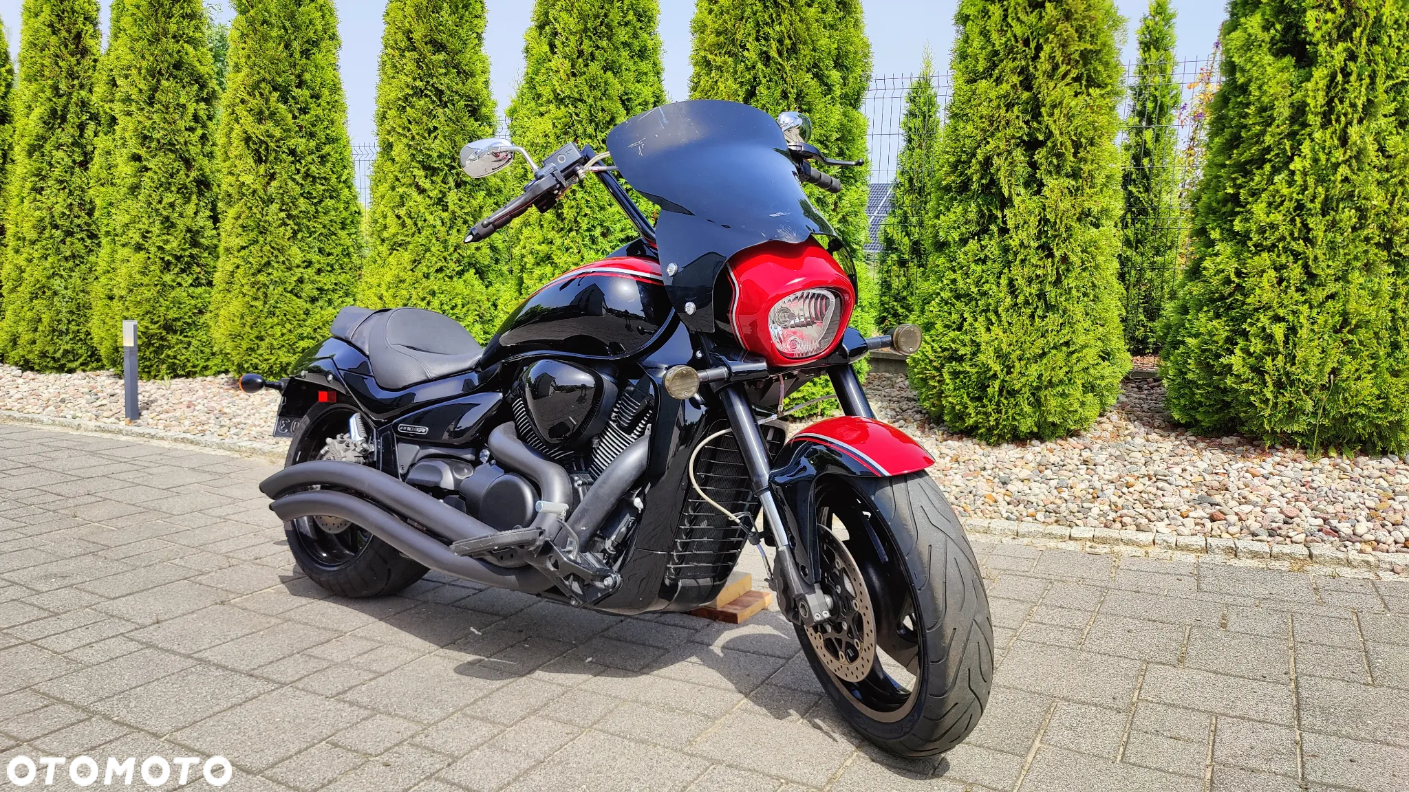 Suzuki Intruder - 6