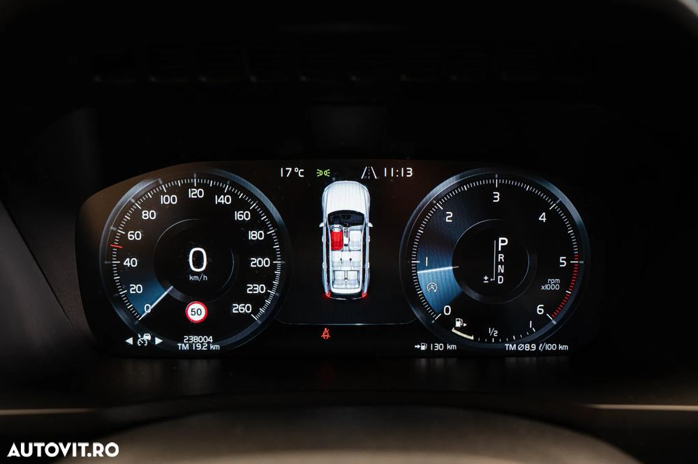 Volvo XC 90 D5 AWD Geartronic RDesign - 27
