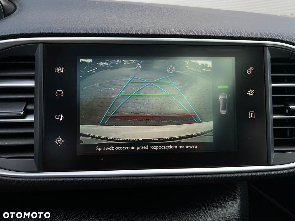 Peugeot 308 - 24
