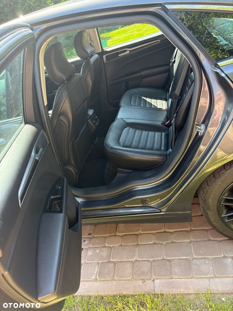 Ford Mondeo - 12