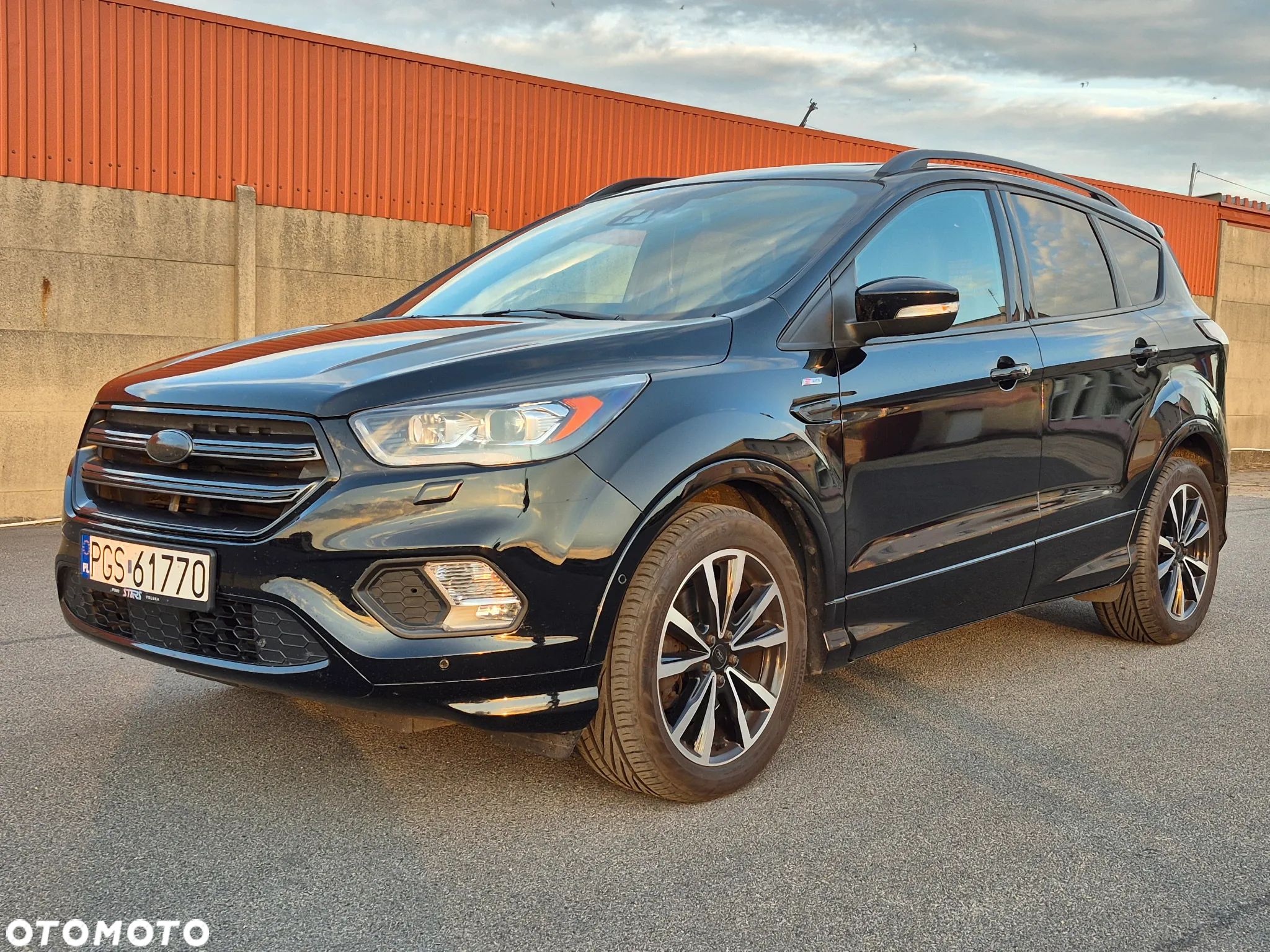 Ford Kuga 2.0 TDCi AWD ST-Line Black - 1