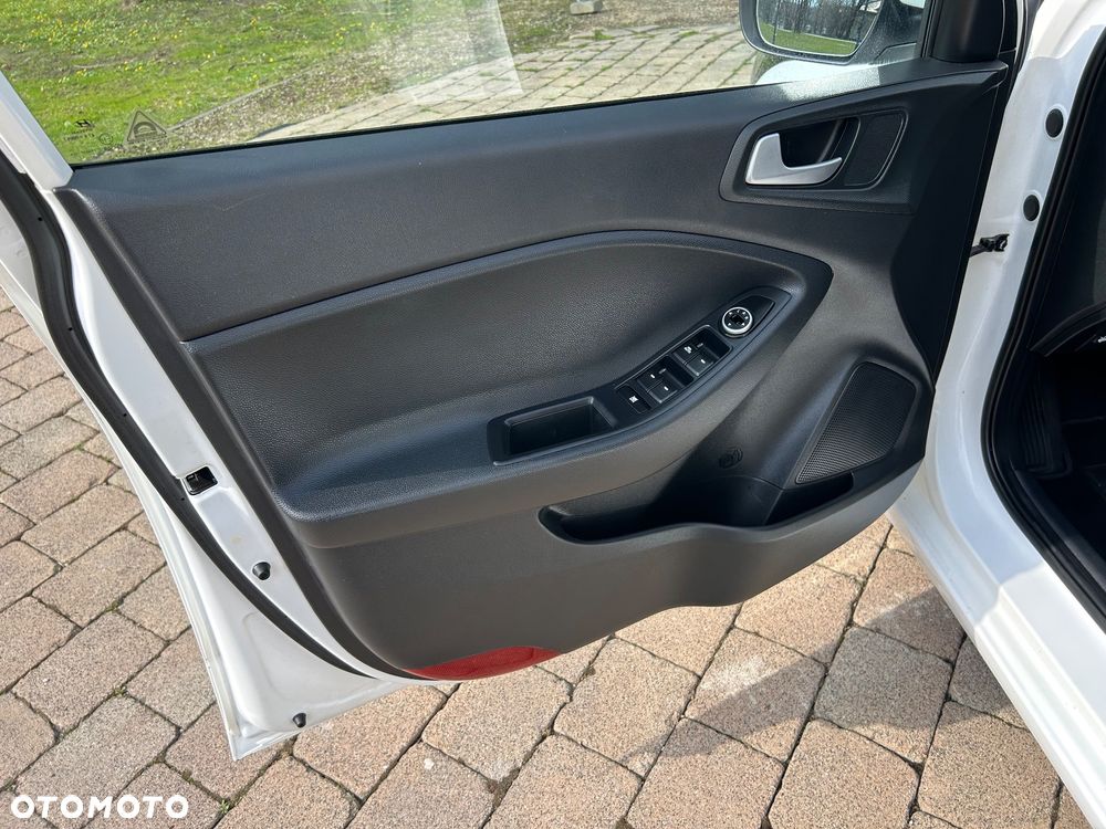 Hyundai i20 1.2 Passion - 13