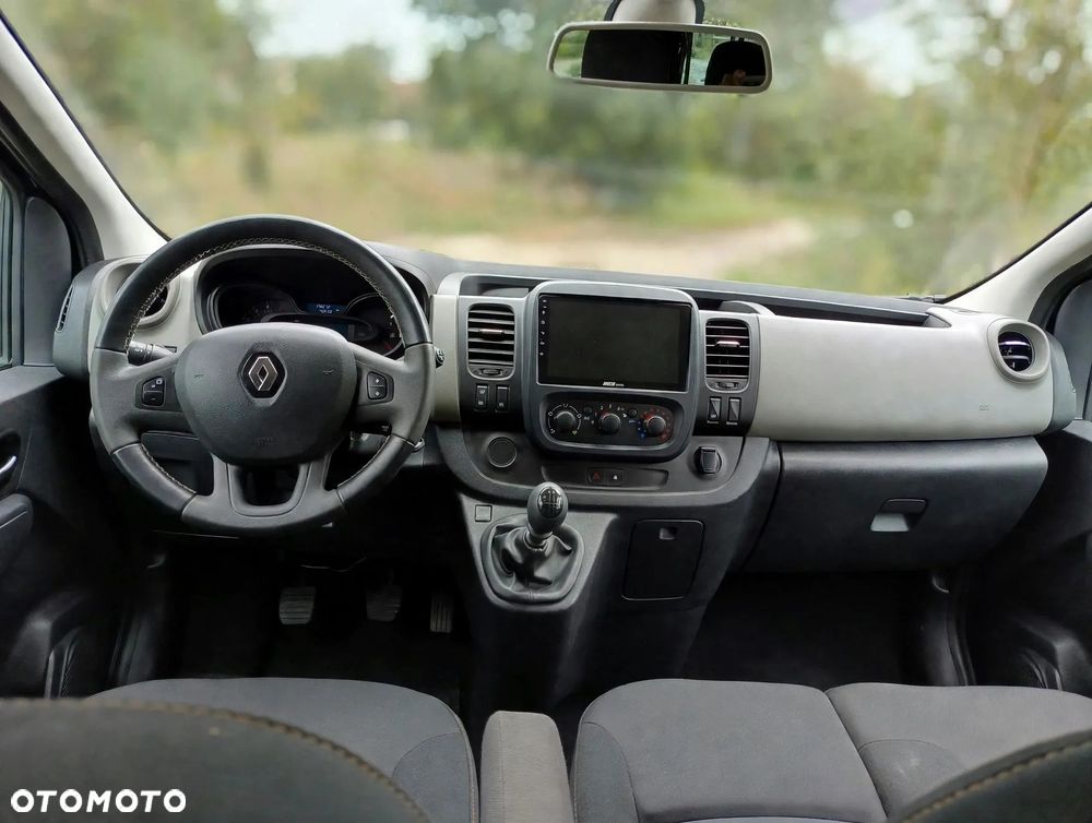 Renault Trafic 2019 photo 2